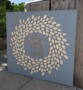 3D Hochzeitsgästebuch „Kranz“ – Personalisiert Grau